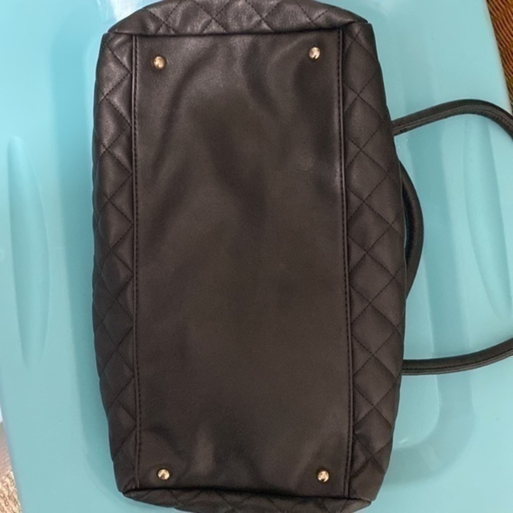 Bebe Sarah Satchel Black Quilted w/ Chain Accent! - Picture 11 of 11